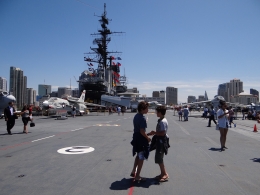 Porte-avions USS Midway