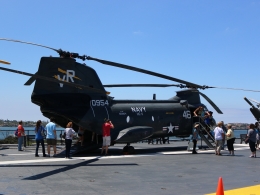 Porte-avions USS Midway