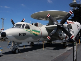 Porte-avions USS Midway