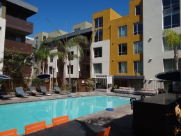 Piscine de notre appart