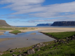 Hvallatur
